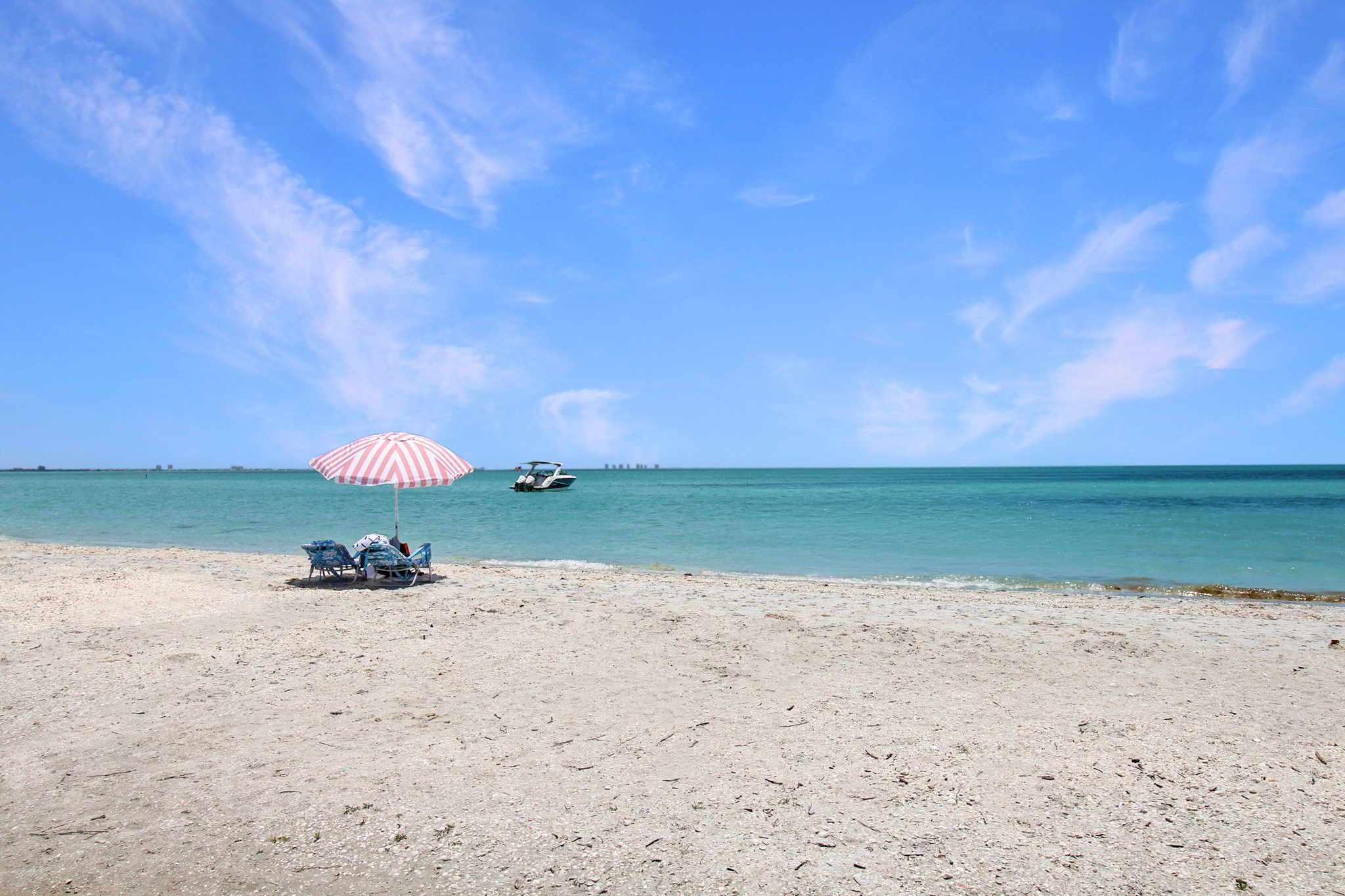 Colony Inn Sanibel Island - Walk to the beach